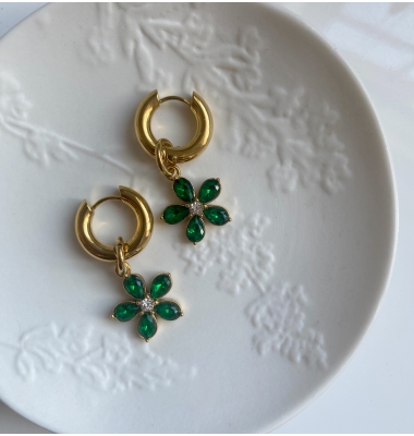 Khloe flower pendant earrings 