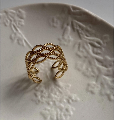 Gemma hollow ring 