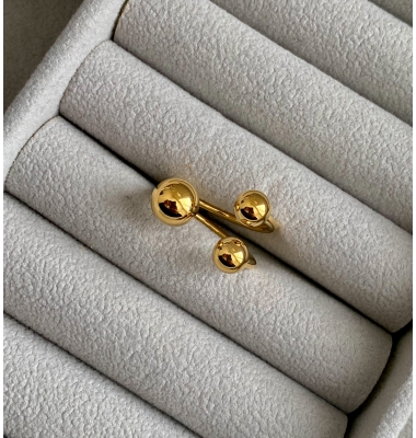 Wanda 18k gold plated ball ring 