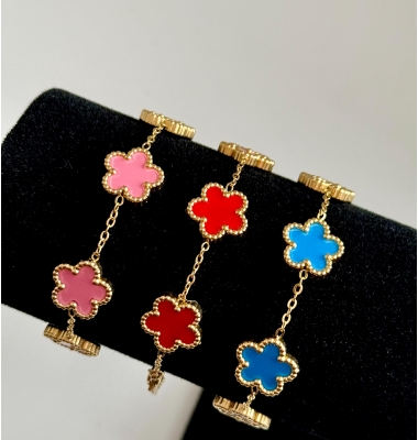 Coloured clover bracelets 